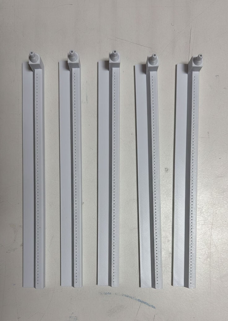 AKVARYUM PLASTİK HAVA TAŞI 20 CM