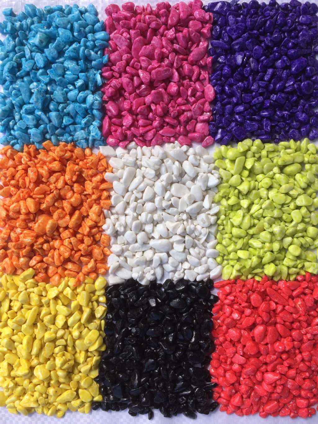 35'Li 750 Gr Karışık Akvaryum Çakıl Taşı